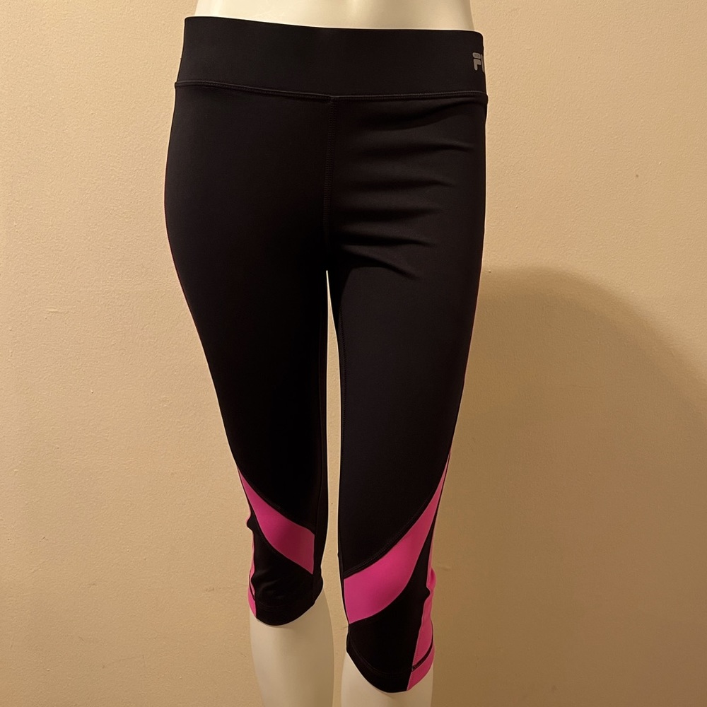 New Fila workout cropped pants - Size M